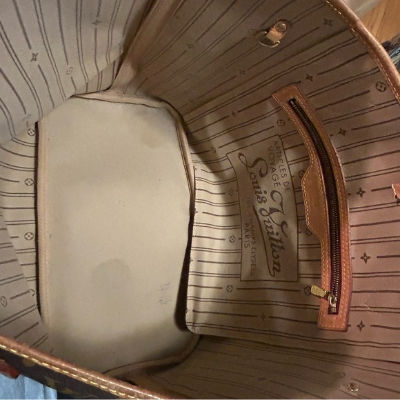 Louis Vuitton Neverfull MM Monogram - Picture 16 of 16